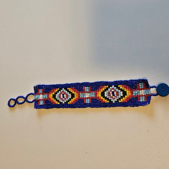 Vintage Native American Seed Bead Bracelet Blue with Diamond Pattern - Picture 3 of 7